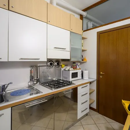 Gigi House Apartman Verbania